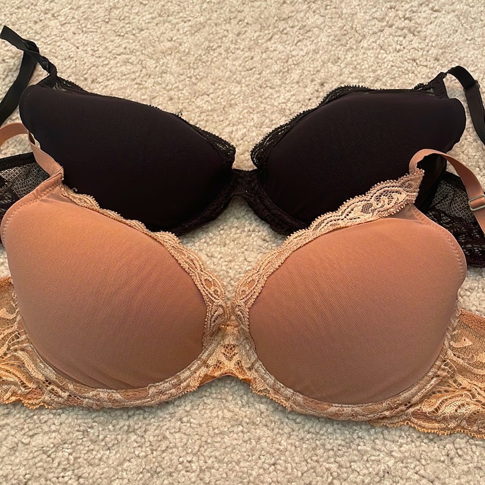 TWO ✨ Natori 32DDD Bras!!!